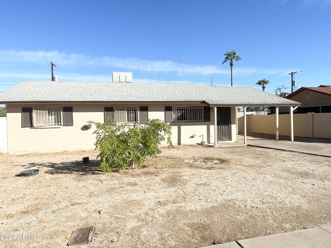 410 E Desert Dr in Phoenix, AZ - Foto de edificio - Building Photo