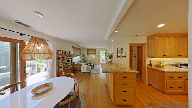 property at 1720 1/2 Calle Poniente