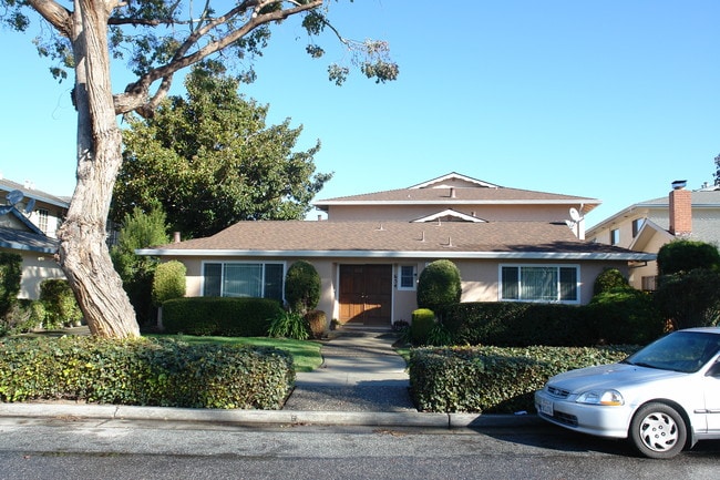 654 Rebecca Way in San Jose, CA - Foto de edificio - Building Photo