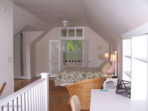 236 W Shorewood Dr in Emerald Isle, NC - Building Photo - Building Photo