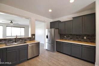 19350 E Carriage Way in Queen Creek, AZ - Building Photo - Building Photo