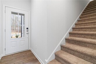 5113 Sidney Sq Dr in Flowery Branch, GA - Building Photo - Building Photo