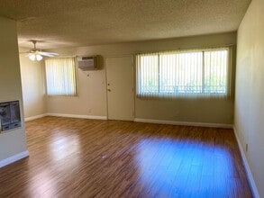 5444 Sepulveda Blvd in Los Angeles, CA - Building Photo - Building Photo