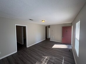 2011 Fulton Rd in Fultondale, AL - Building Photo - Building Photo