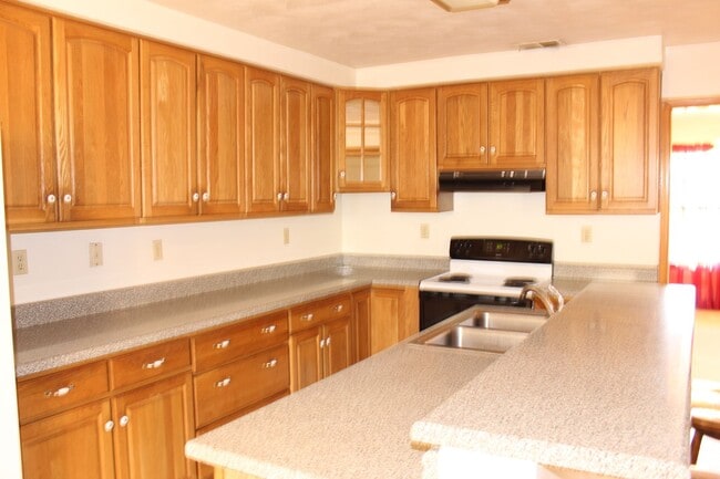 7010 Old Myrtle Rd in Suffolk, VA - Building Photo - Building Photo