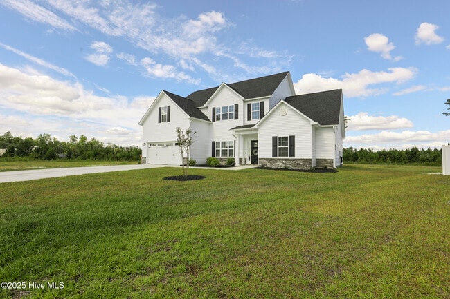 772 Secession Ln in Jacksonville, NC - Building Photo - Building Photo