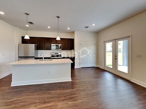2110 Saffron Walden Dr in Plant City, FL - Foto de edificio - Building Photo