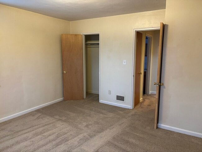 506 Morse Ave, Unit 506 Morse ave