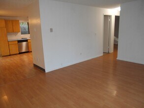 1120 SE 45th Ave in Portland, OR - Building Photo - Building Photo