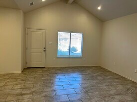 11605 Evanston Ave in Lubbock, TX - Building Photo