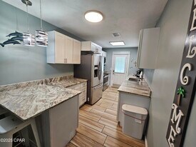 2807 W 11th St in Panama City, FL - Building Photo