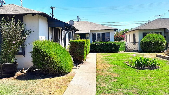 3340 W Imperial Hwy, Unit 3340 in Inglewood, CA - Building Photo - Building Photo