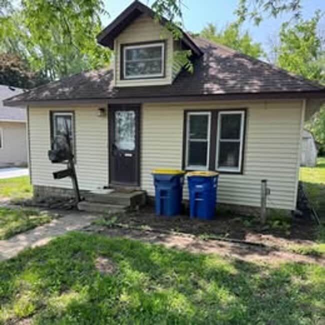 property at 515 10th St SW