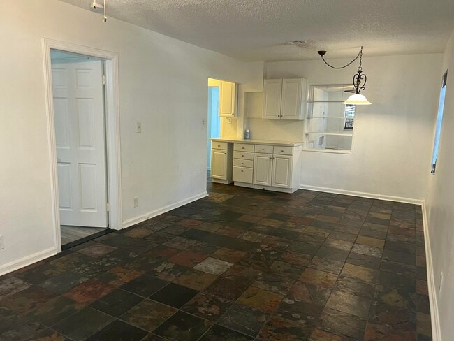 132 E Central Blvd