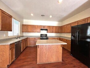 4823 Celsion Rock St in North Las Vegas, NV - Building Photo - Building Photo