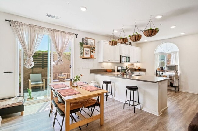 15969 Dexter St in Chino, CA - Building Photo - Building Photo