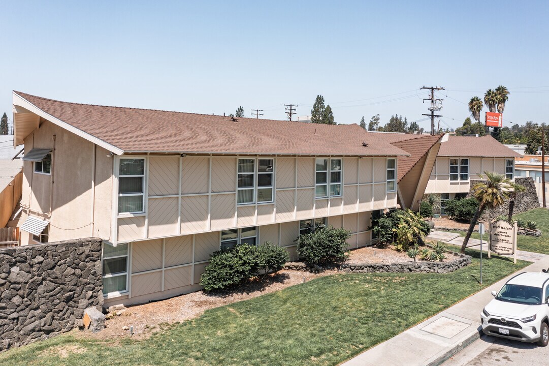 Hali Kalani in Whittier, CA - Building Photo