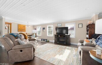 2916 Newbern Dr in Johnson City, TN - Foto de edificio - Building Photo