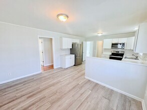 213 Morris St in Central, SC - Building Photo - Building Photo