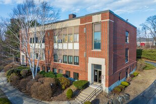 Emerson 61 Square in Stoneham, MA - Building Photo