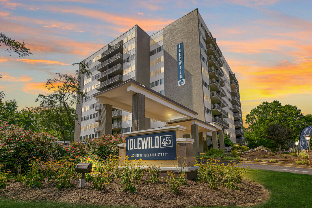 Idlewild 45 in Memphis, TN - Building Photo