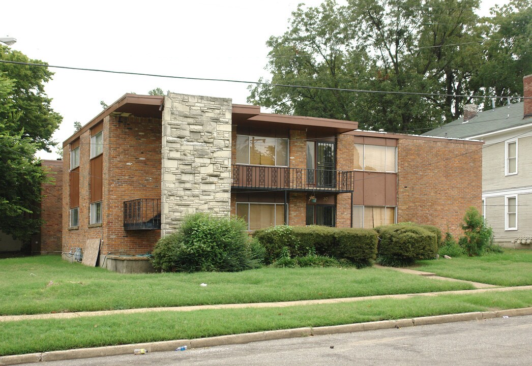 30 N Idlewild St in Memphis, TN - Foto de edificio