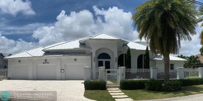 5419 NE 31st Ave in Fort Lauderdale, FL - Foto de edificio - Building Photo