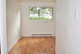 7635 Querbes Av in Montréal, QC - Building Photo - Building Photo