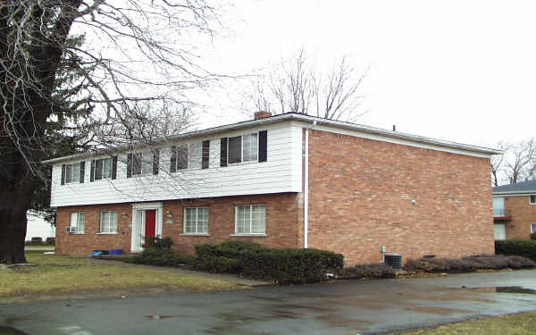 Golcheff Carriage House in Clinton Township, MI - Building Photo - Building Photo