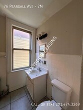 76 Pearsall Ave in Jersey City, NJ - Building Photo - Building Photo