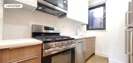 116 E 116th St in New York, NY - Building Photo - Building Photo