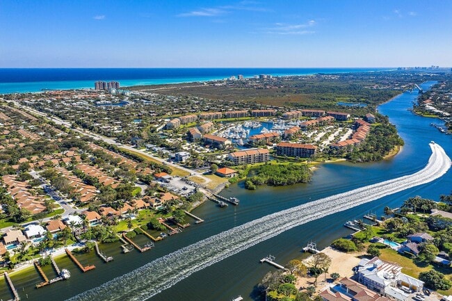 1401 Tidal Pointe Blvd in Jupiter, FL - Foto de edificio - Building Photo