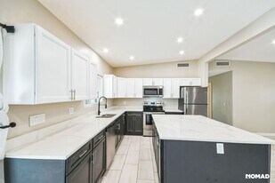 3555 E 4th St in Tucson, AZ - Building Photo