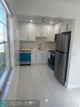 228 Preston Way in Boca Raton, FL - Building Photo - Building Photo