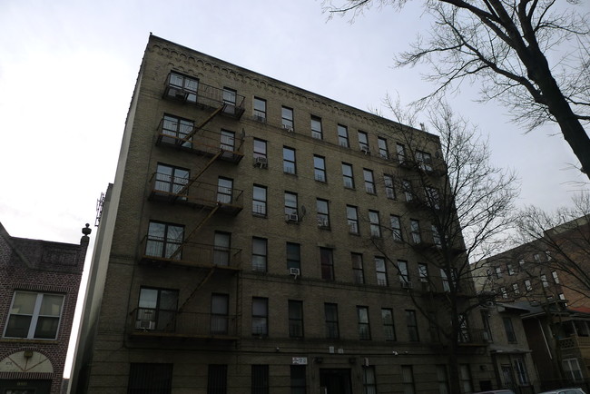 1694 Davidson Ave in Bronx, NY - Building Photo - Building Photo