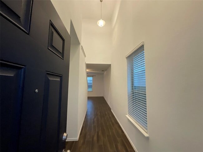 128 Banyon Dr in Liberty Hill, TX - Building Photo - Building Photo