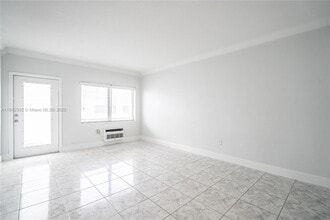 7640 Carlyle Ave in Miami Beach, FL - Building Photo - Building Photo