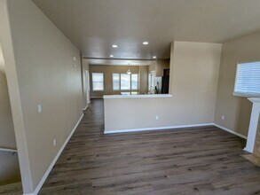 5997 Blue River Dr SE in Salem, OR - Building Photo - Building Photo