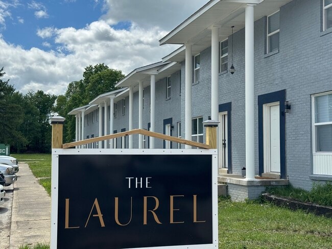 property at 453 S Laurel Rd