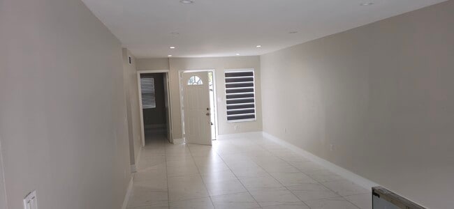 12193 SW 10th St in Miami, FL - Building Photo - Building Photo