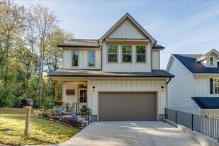 328 Wayne Ave in Chattanooga, TN - Building Photo