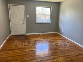 4222 Wright Ave in St. Ann, MO - Building Photo - Building Photo