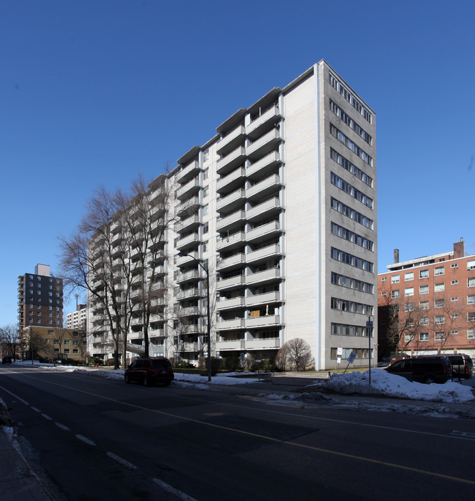 Fifty Cosburn in Toronto, ON - Building Photo