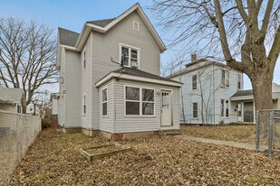 2219 S Elm St in Muncie, IN - Building Photo