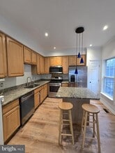14134 Darkwood Cir in Centreville, VA - Building Photo - Building Photo