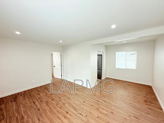 property at 2304 N Frederic St