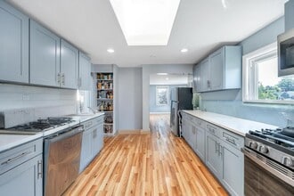 10 Harrison Ave in Hicksville, NY - Building Photo - Building Photo