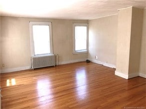 460 Church St, Unit 2nd floor in Wallingford, CT - Building Photo - Building Photo