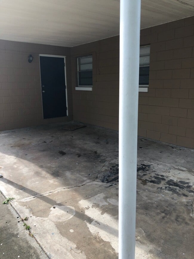 1605 N Lake Shipp Dr in Winter Haven, FL - Building Photo - Building Photo