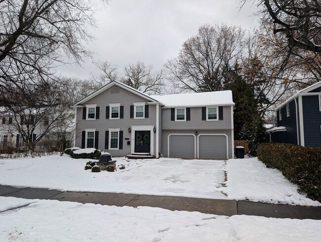 20278 Westhaven Ln in Rocky River, OH - Building Photo - Building Photo